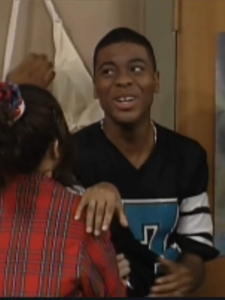 All That (Todo Eso)  Kel Mitchell gets a Wedgie #calzonchino #wedgie #allthat #tv #show #humor #kelmitchell #nerd 