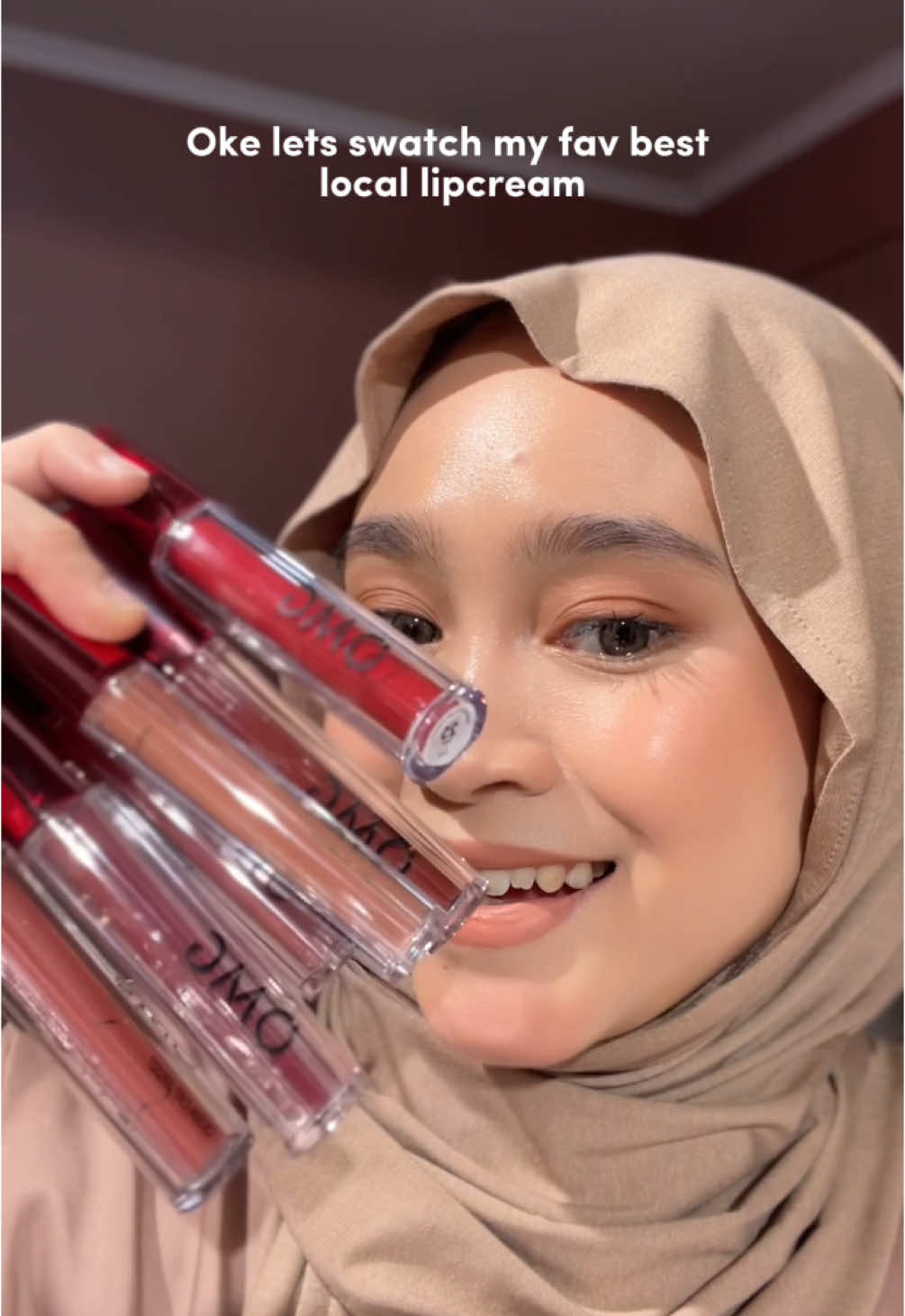 Swatches mattelipcream omg! #OMGNeverFade #NewOMGMatteLast @OMG 