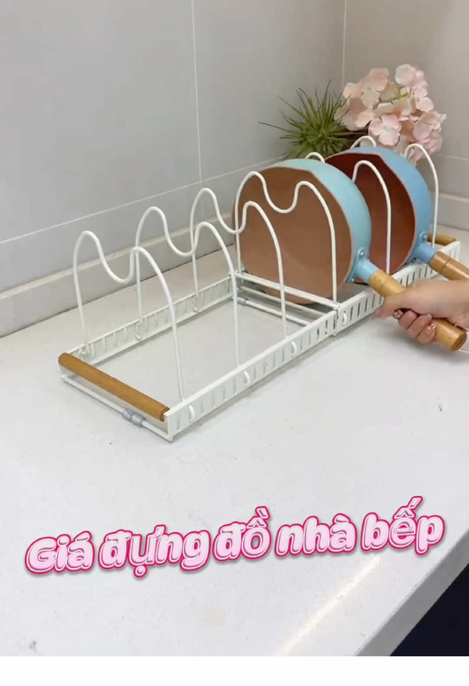 🍳 Nhà bếp gọn gàng, việc bếp núc thêm nhẹ nhàng! Giá đựng đồ nhà bếp thông minh – lưu trữ nồi, chảo, bát đĩa cực kỳ tiện lợi. ✨ Thiết kế linh hoạt, tối ưu mọi không gian! 👉 Sắm ngay hôm nay để nhận ưu đãi cực sốc! #dogiadung #giadungtienich #giadungthongminh #ĐónTếtThảGa 