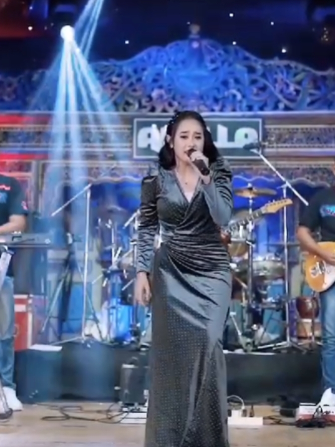 Tiga Hari Tiga Malam - Nurma Paejah #tigaharitigamalam #nurmapaejah #omadella #koplo