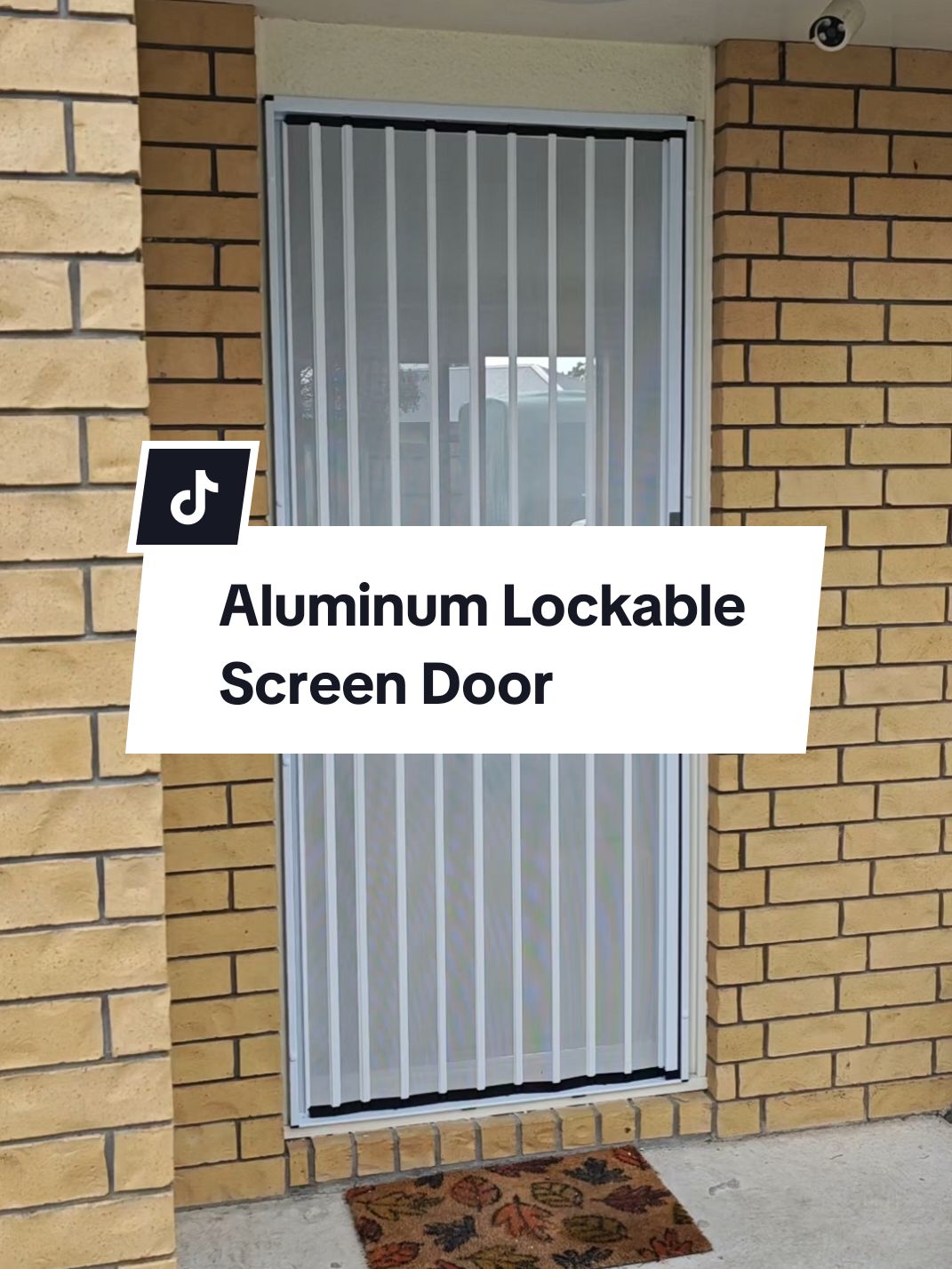 Yes it is a whtie version of our auminum lockable screen door.  Good job done! #screendoor #Summer #newzealand #auckland #windowscreens #renovationproject #house #aucklandnz #flyscreens #insectscreen 