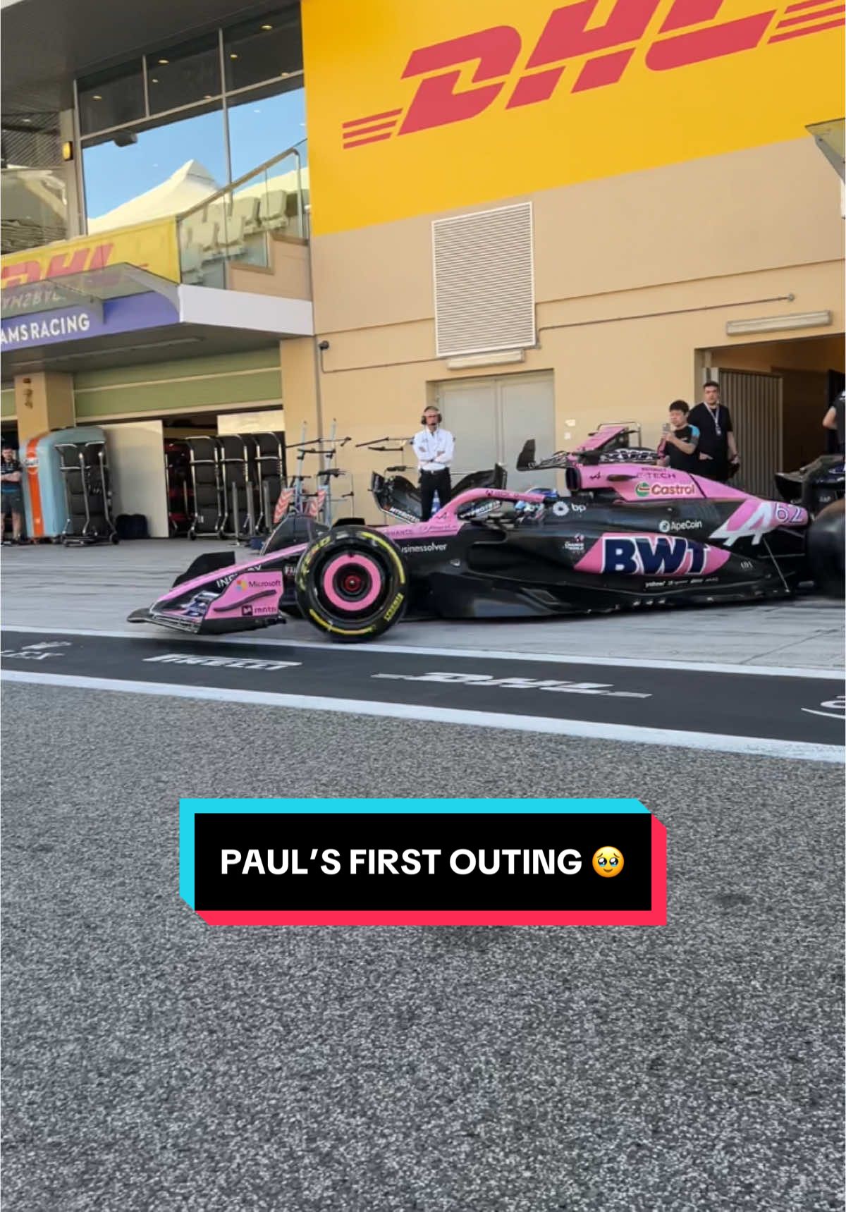 There’s nothing like your first time out in an F1 car, right @Paul Aron? 🥹