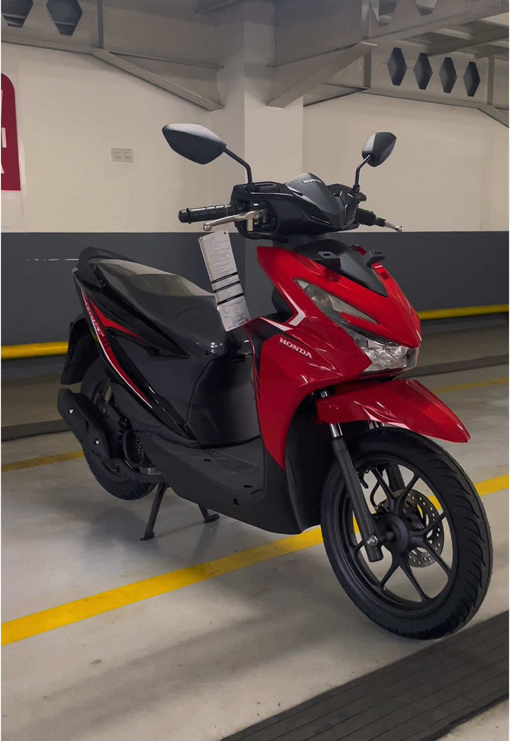 Honda Beat CBS Merah Hitam 😍 #honda #beat #hondagank 