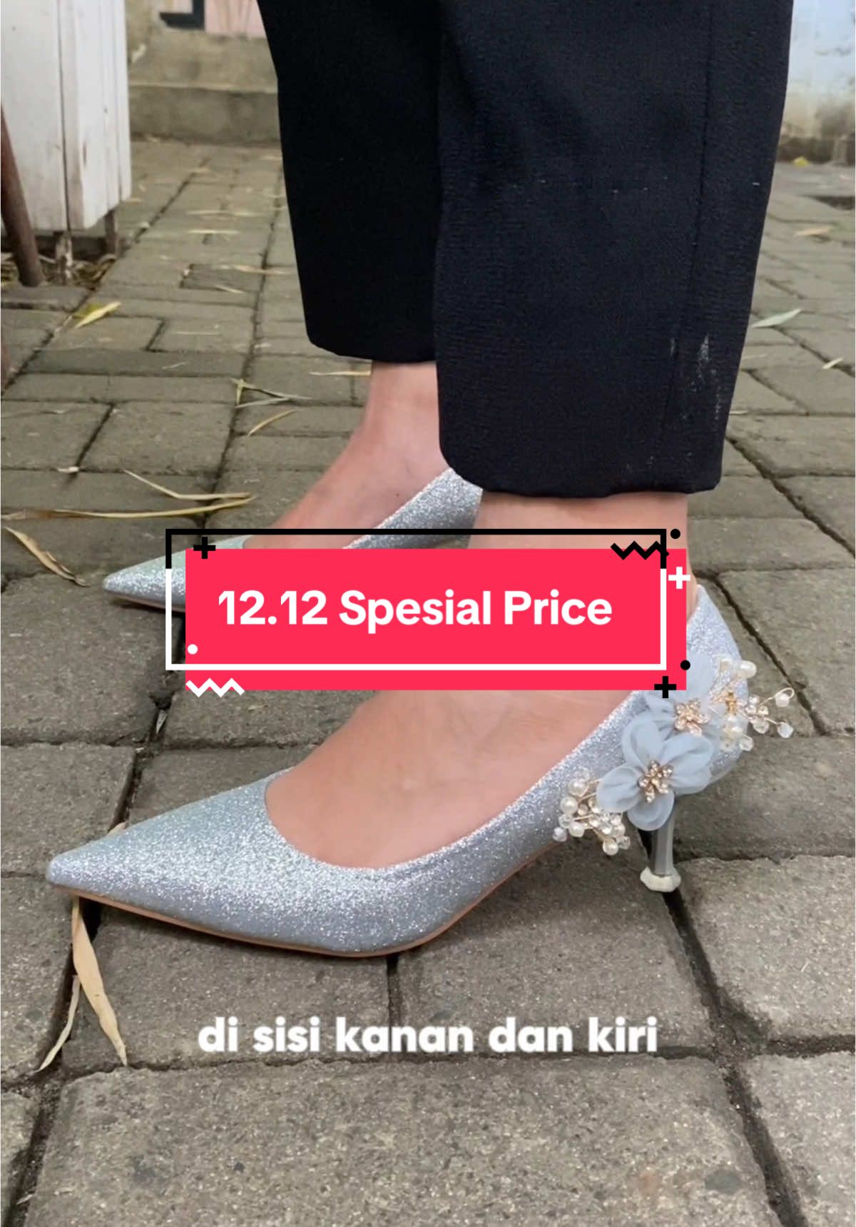 🔥 12.12 ALERT! 🔥 Sabrina Glitter lagi diskon up to 80%! Cocok banget buat kamu yang suka tampil casual tapi tetap stylish! Klik keranjang kuning sekarang sebelum kehabisan ya! 🛒 #Diskon1212 #SepatuWanitaMurah #ViditiStyle