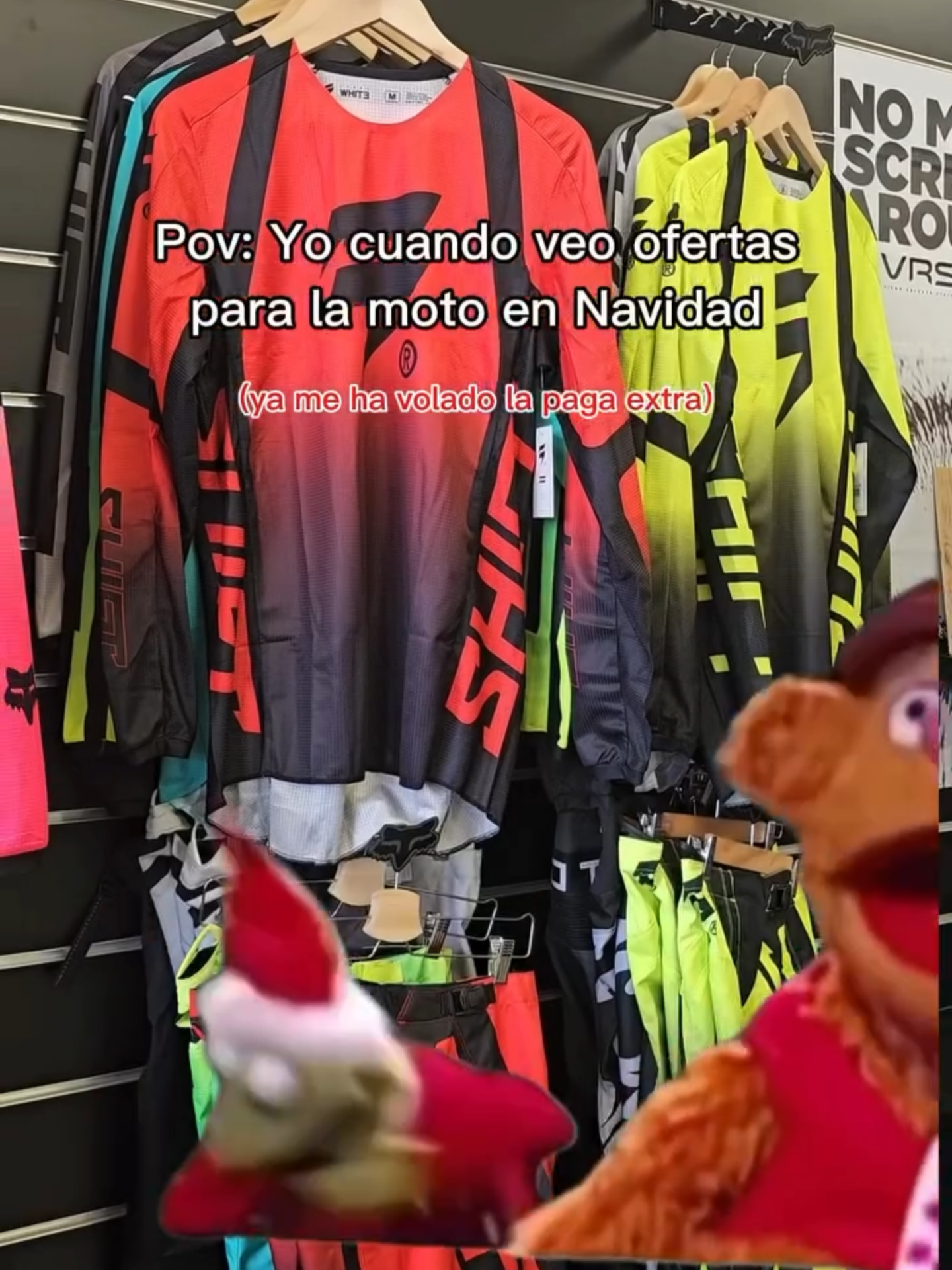 ¿A cuantos os pasa? 🤣🎅🏻 Menciona en comentarios a aquellos que se dejan llevar por las compras navideñas 💳🛍️ #somospasionoffroad #offroadmoto #dirtbikes #dirtbikelife #offroadbikes #trailriding #adventureriding #dirtbikenation #motorcycleoffroad #offroadracing #blackfriday #ofertas