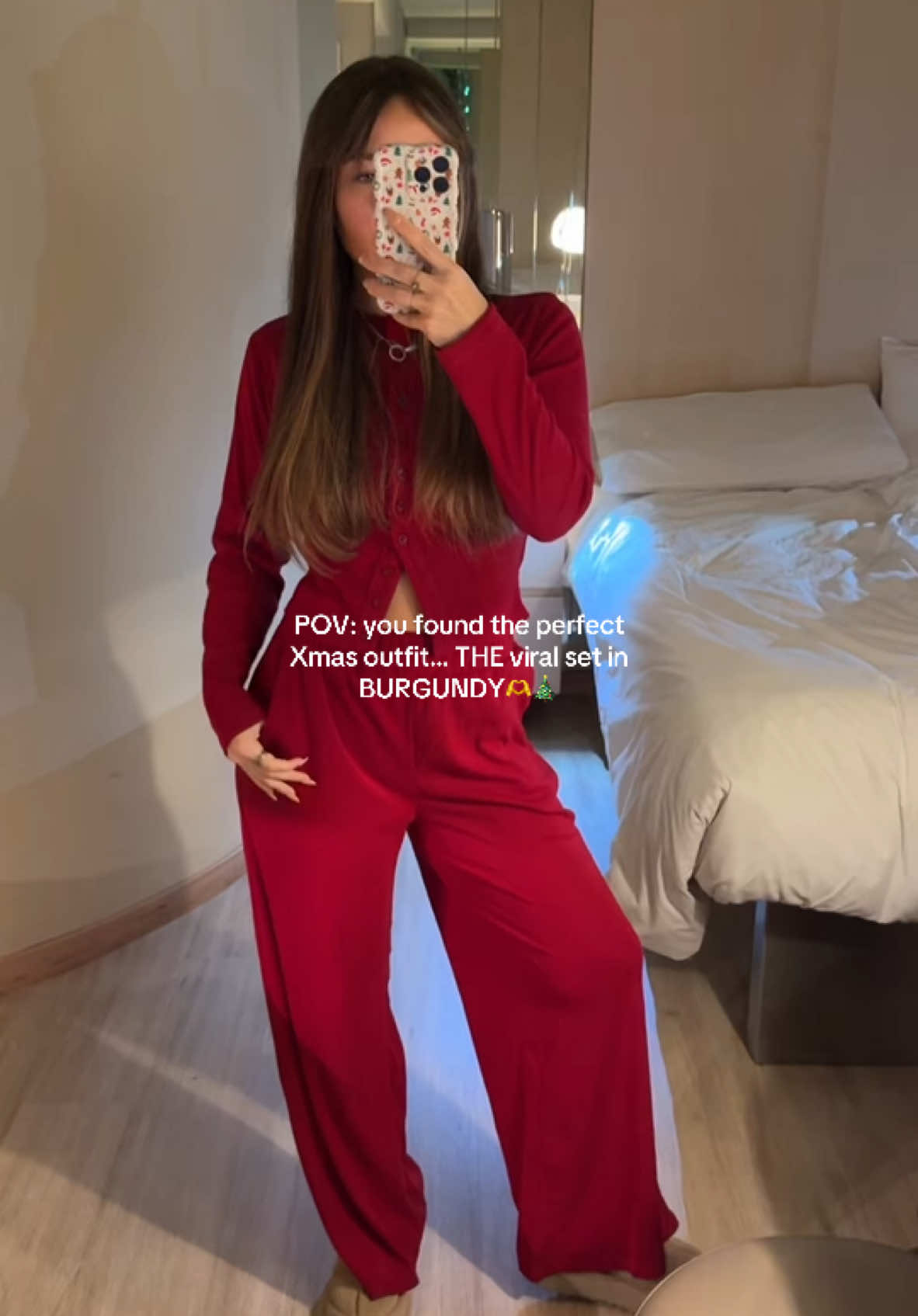 The cosiest christmas outfit.… girlies RUN🏃‍♂️🏃‍♂️.. #loungewear #twopieceset #twopieceoutfit #fashiontok #ugcfashion #ugcfashioncreator  #CapCut 