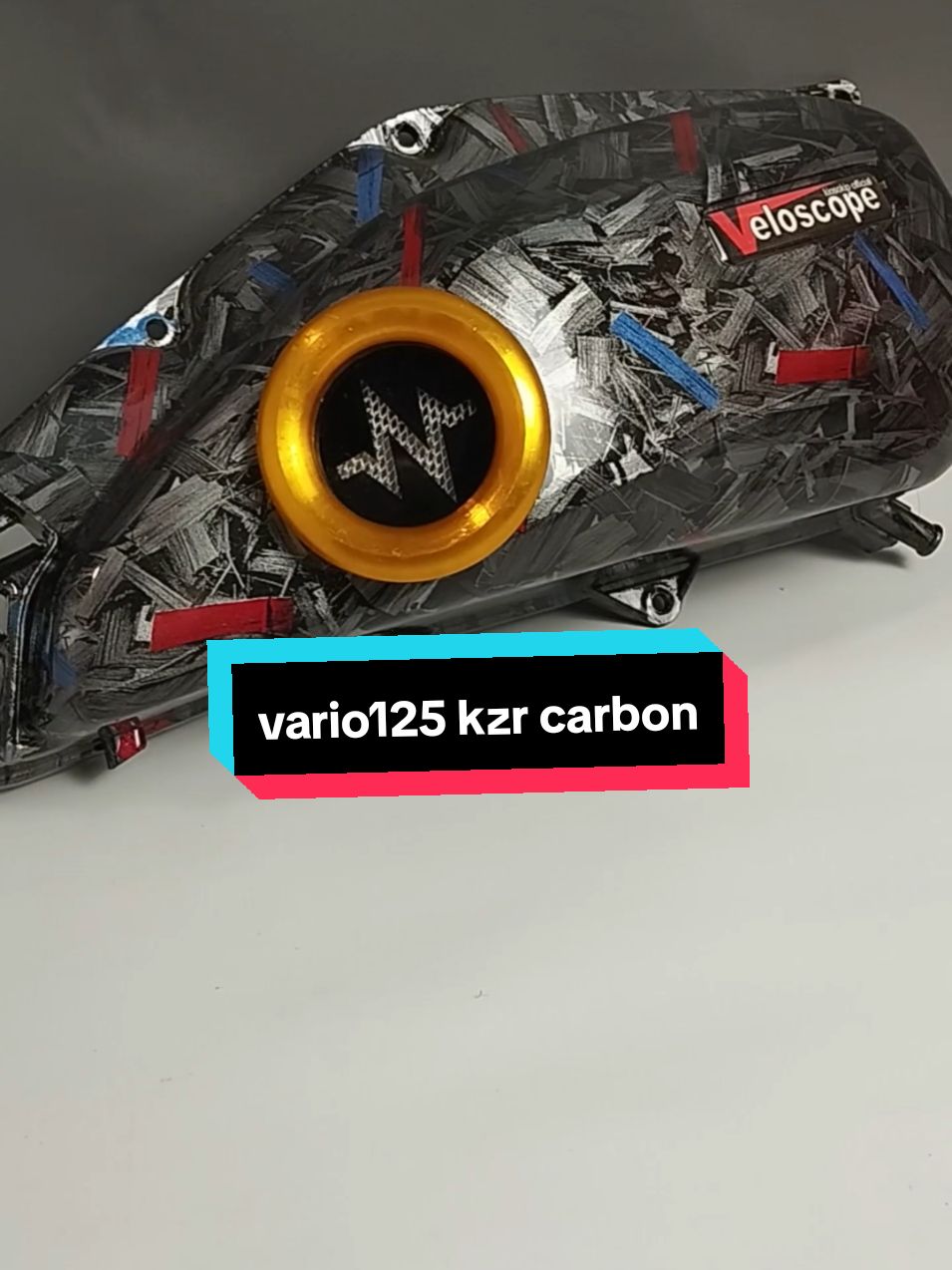 tutup filter udara Vario125 carbon,,  modifikasi tipis-tipis buat pelajar nih ,, makin cakep motor vario125 mu pake tutup filter udara carbon ,,  #vario125 #carbon #tutupfilterudara #vario125modifikasi #motorcycle #hdiki160 #fyp 