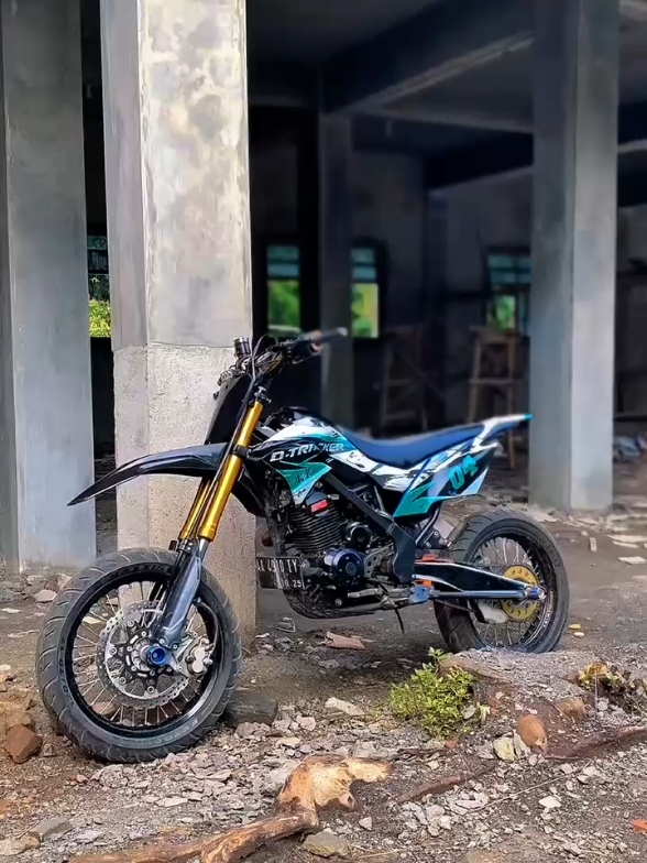 setelah sekian lama tidak upload,,, #supermoto #supermotoganteng #fyp #trend #terbaru 