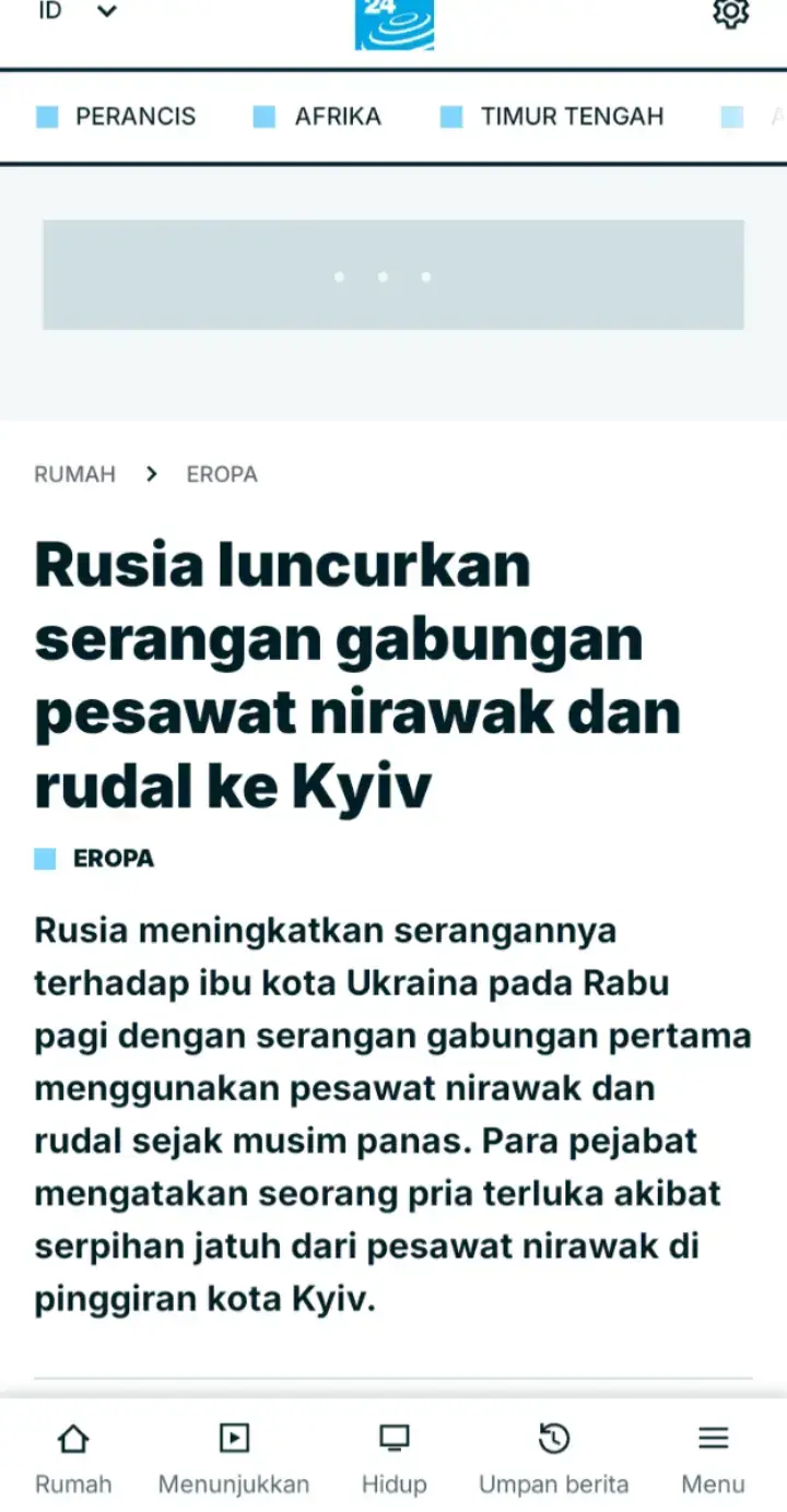 gambar ke dua bisa di lihat Serangan Russia bulan lalu, gimana gak keteteran ADs ukraina di spam drone kamikaze + rudal. admin tidak terbayang jika jakarta ada dalam posisi itu😅 #russia #military #russiavsukraine #militaryedit 