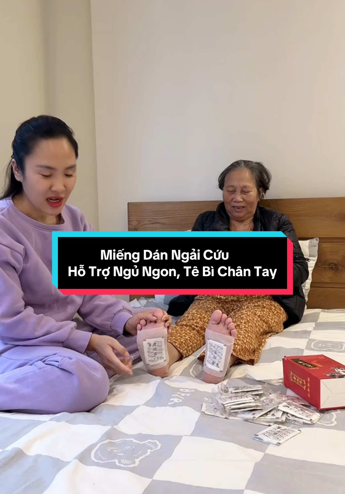 Bác nào hay mất ngủ, tê bì chân tay NÊN dùng thử Miếng dán ngải cứu này nhé, hỗ trợ OK lắm ạ! #miengdanngaicuu #chamsocsuckhoegiadinh #muataitiktokshop🛍 #xuhuong 