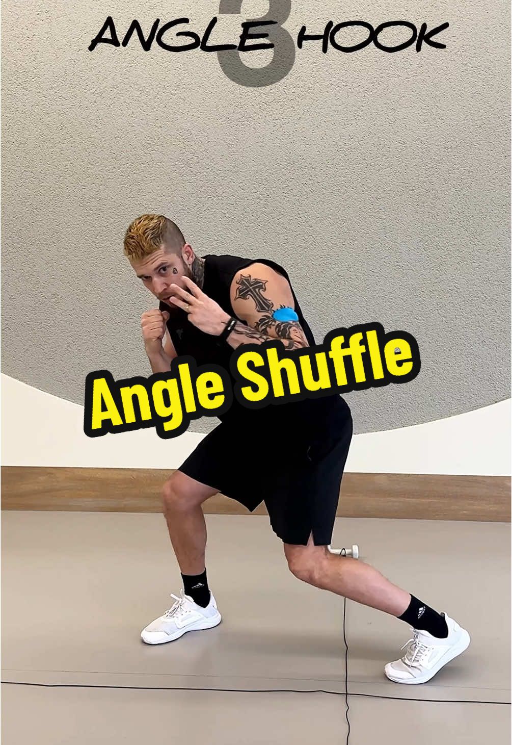 Angle Shuffle Drill - A Great Boxing Exercise to Improve Footwork, Balance, and Angle Changes 🌪️ #boxing #boxingtraining #shuffle #boxingsteps #boxingfootwork #boxingdrills 