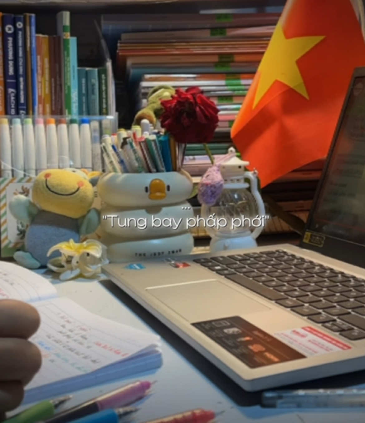 #CapCut “Trời có bốn mùa: Xuân, Hạ, Thu, Đông. Đất có bốn phương: Đông, Tây, Nam, Bắc. Người có bốn đức: Cần, Kiệm, Liêm, Chính. Thiếu một mùa, thì không thành trời. Thiếu một phương, thì không thành đất. Thiếu một đức, thì không thành người”  #studywithme #studygram #studentlife #studytok #studymotivation #thptqg2025 #dongluchoctap #hocsinhcap3 #studying #hardwork #viralvideo #hocsinhcuoicap 