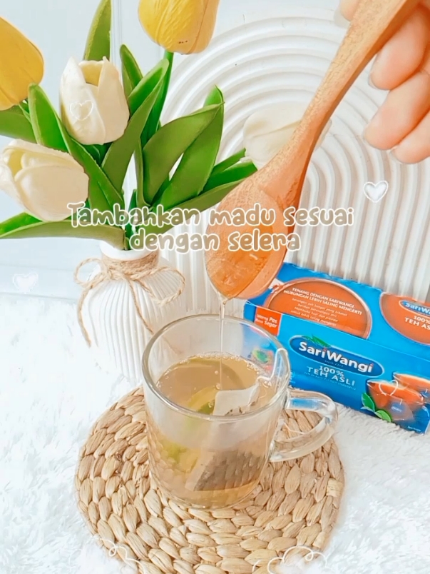 Emang paling pas perpaduan teh celup Sariwangi dengan bahan-bahan yang banyak manfaatnya untuk tubuh kita..  cocok banget diminum saat cuaca lagi ngga menentu kaya gini untuk memelihara daya tahan tubuh kita.. Gimana kalian mau cobain juga ??? yuk CheckOut teh celup Sariwangi di keranjang kuning aku ya lagi ada harga promo loh jangan sampai lolos 🫶 #masakapahariini1212 #sariwangi #sariwangi1212 #guncang1212 #megaguncang1212 #gebyarbelanjadesamber 