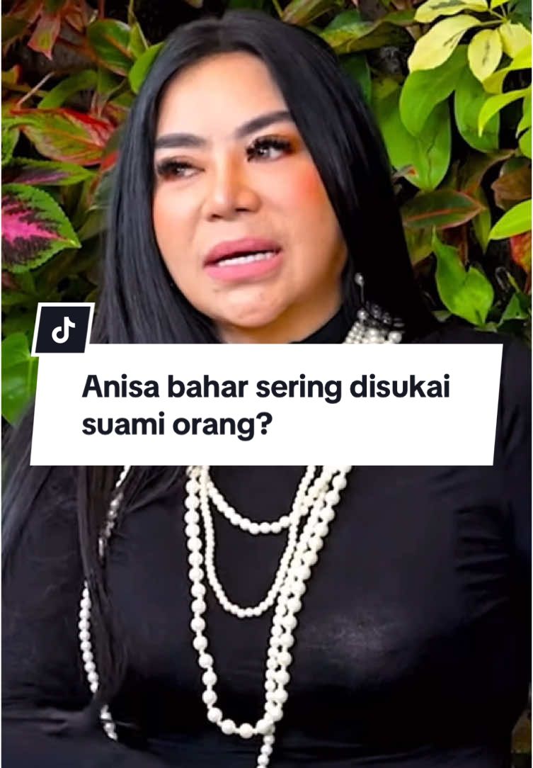 ANISA BAHAR SERING DISUKAI SUAMI ORANG? #dennysumargo #anisabahar #podcastclips #fyp 