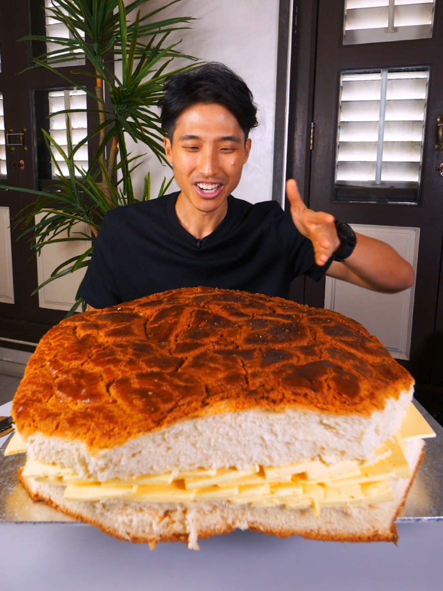 Largest Bolo Bun in the world. This one's legit a boss fight 🫠 #sgfoodie #foodchallenge 