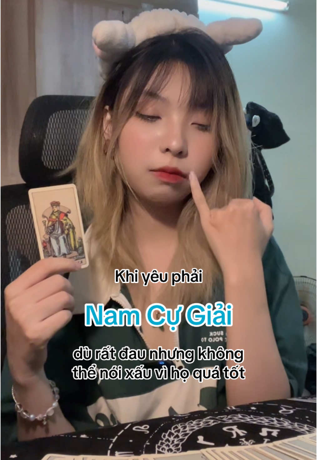 Một nghịch lí khi yêu Nam Cự Giải. Khóc hết nước mắt nhưng không thể nói xấu #tarotwithLTL #linhly #tarot #astro #cancer 