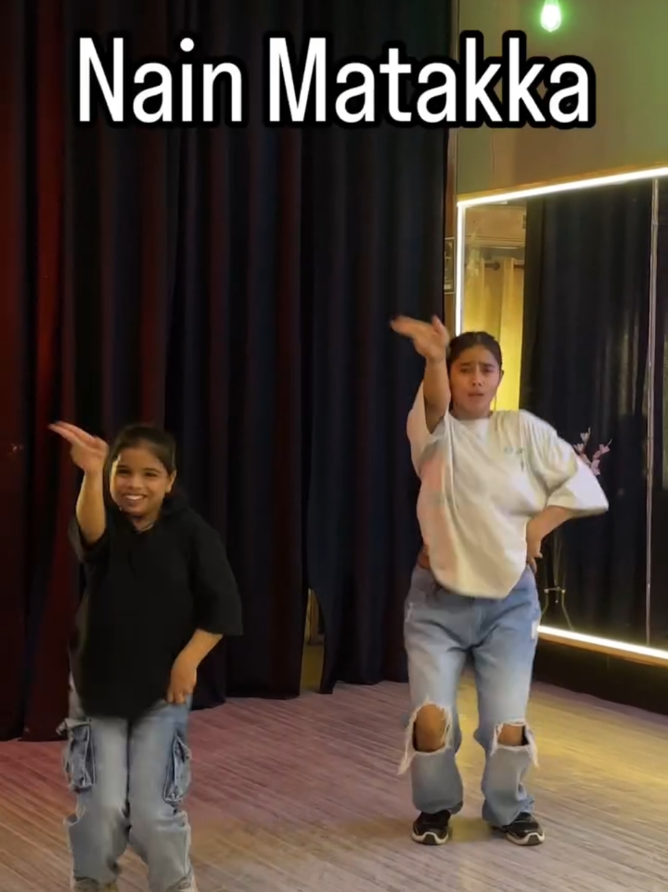 Nain Matakka Dance 🔥 #bollywood #bollywoodsongs #bollywoodmusic #bollywooddance #dancewithpartner #renavideos #tiktokindonesia #fypシ #fyp 