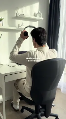 Study session ~ boy edition #studytok #studyaesthetic #studyaesthetics #studentlife #studymotivaton #studysession #studysessions #motivation #studyday #asmr #asmrsounds #asmrvideo 