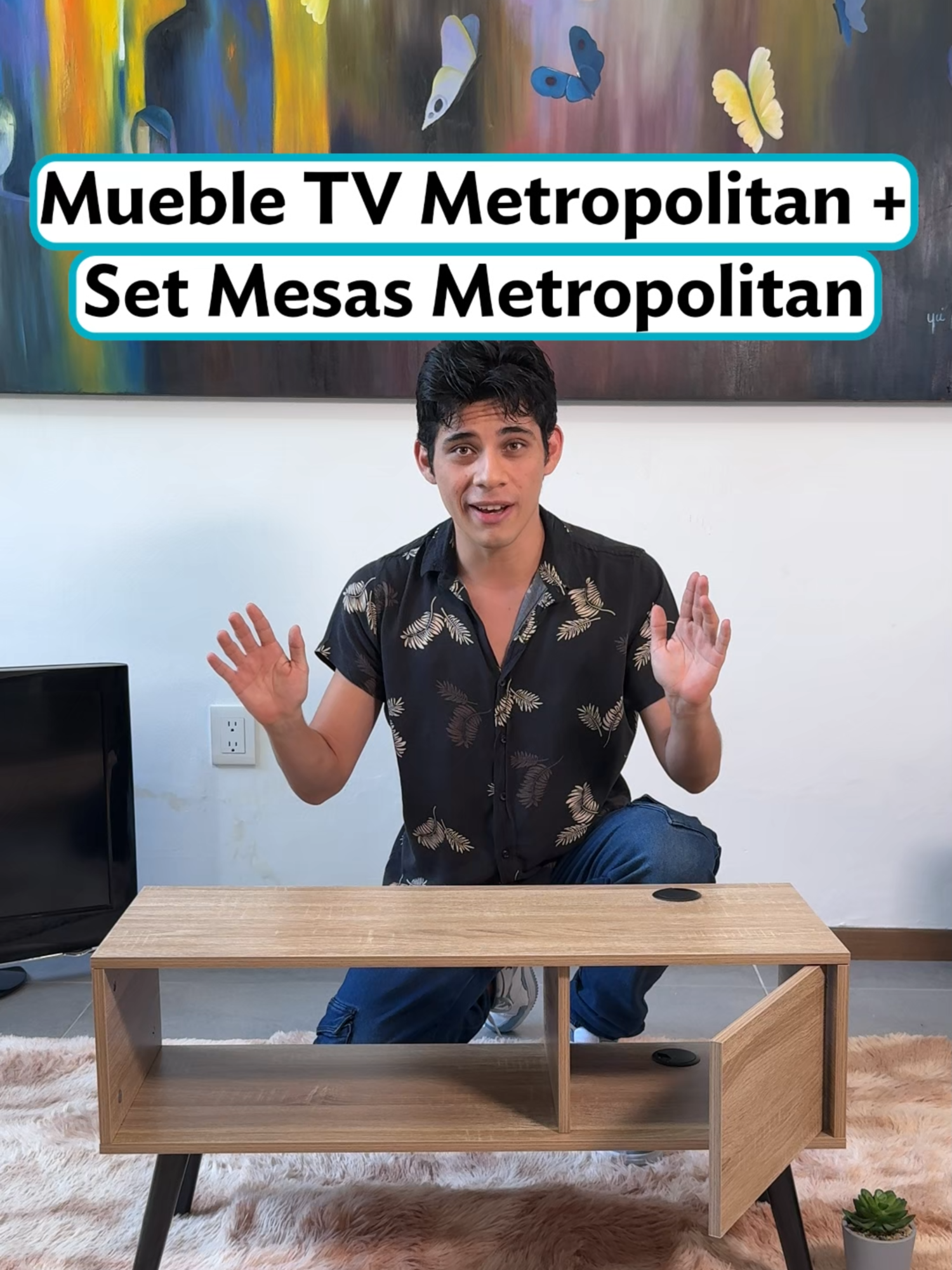 Descubre la Línea Metropolitan de Betterware y transforma tus espacios con un diseño moderno y práctico. ✨🖤  El Set de Mesas Metropolitan renovará tu sala de manera fácil y rápida. Y el Mueble TV Metropolitan le dará un toque elegante y moderno a tu sala mientras organizas la tv y otros artículos 📺.    #SeVaAPonerMejor #SeVaAPonerBetterware #NaBidadConBDeBetterware #Navidad #Muebles #Practimuebles #LineaMetropolitan