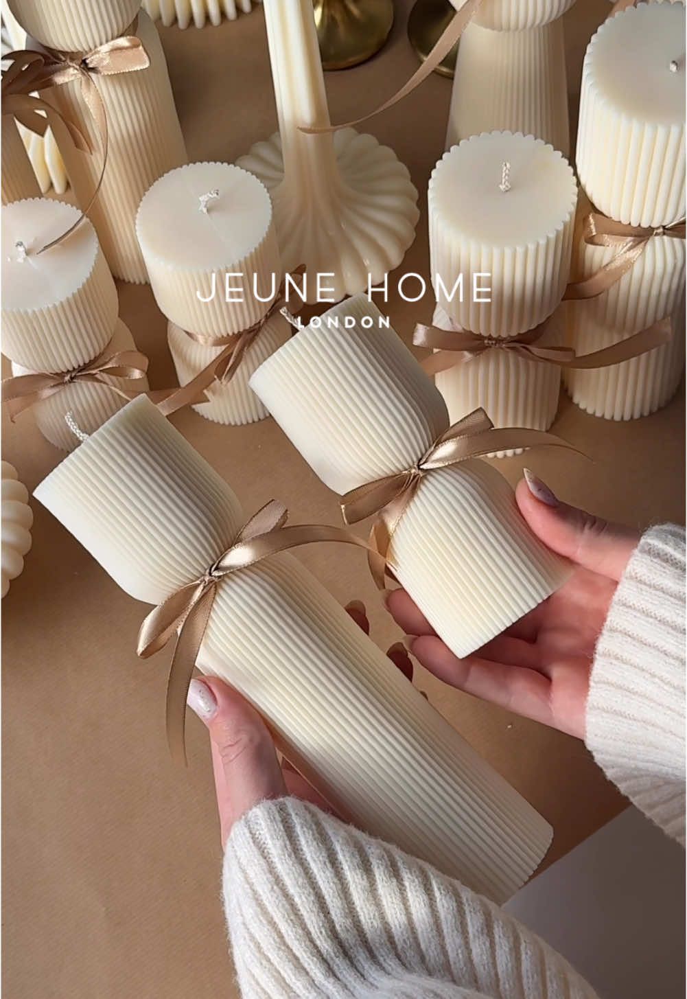 #asmr demoulding candles  #neutral #homedecor #neutralhome #soywaxcandles #handmadecandles #demoulding #satisfyingvideo #candles #SmallBusiness #handmade #aesthetic #satisfying #scentedcandles #christmasgiftideas #christmasdecor #christmascrackers #handmadeuk #london #candleoftheday #candlelover #candleshop