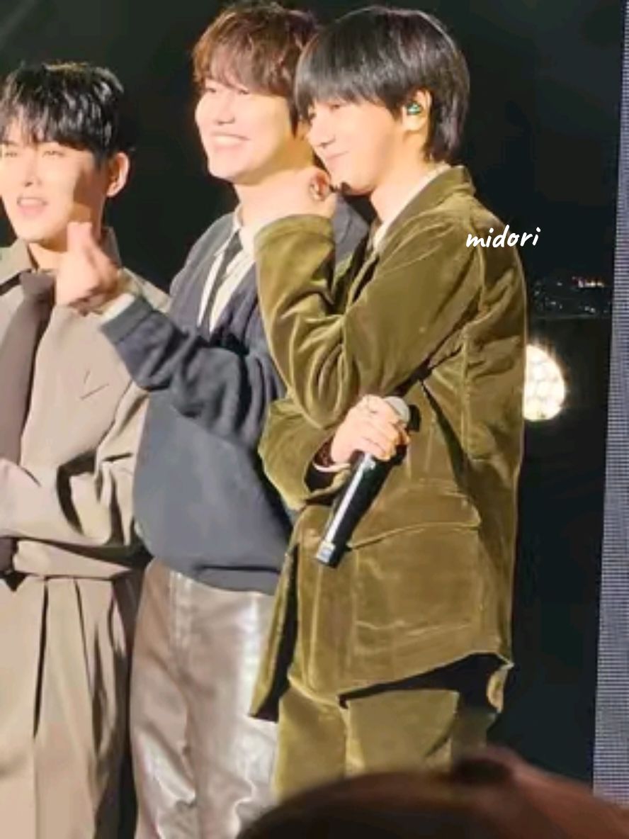 是非ともKRYでRIIZE歌ってほしい！いや。踊ってほしい🤣 #SUPERJUNIOR #YESUNG #イェソン #예성 #RYEOWOOK #KYUHYUN #okinawa @Yesung @SUPER JUNIOR 