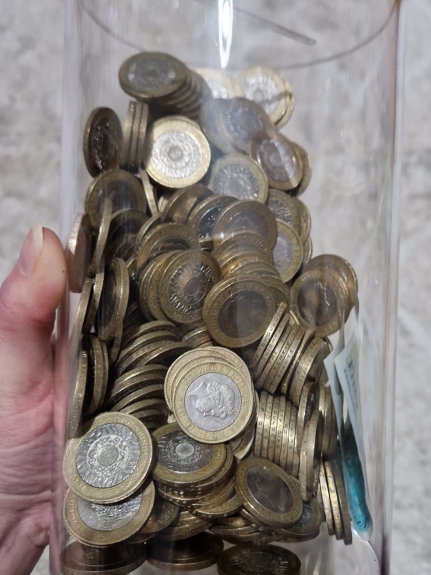 #moneybox #piggybank #savemoney #newyearsresolution 