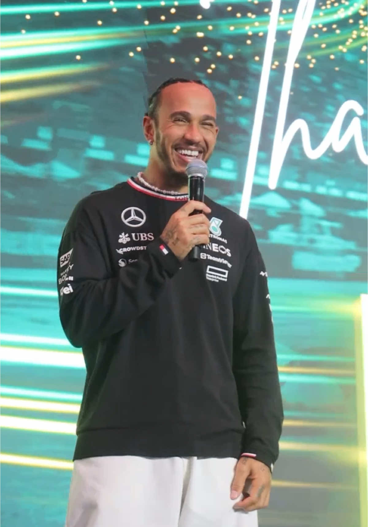 Sad that he is leaving @Mercedes-AMG F1 and happy with all the achivement he had with the team ❤️ Thank you @PETRONAS  #f1tiktok #lewishamilton #thankyoulewis #petronas #formula1 