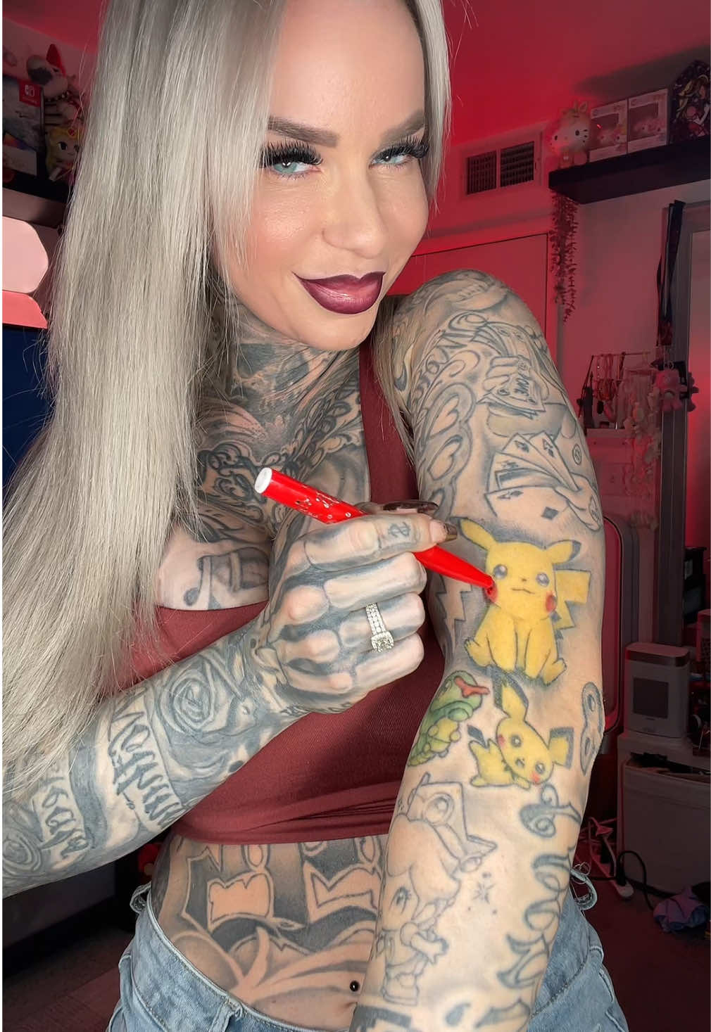 That‘s the most calming thing ever 🥳 #tattedup #tattoos #inkedup #inkedupgoddess #tattooart #tattoogirls #tattoolove 