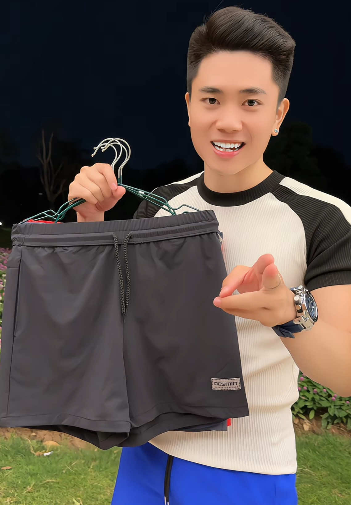 Quần đùi thể thao nam chất liệu
