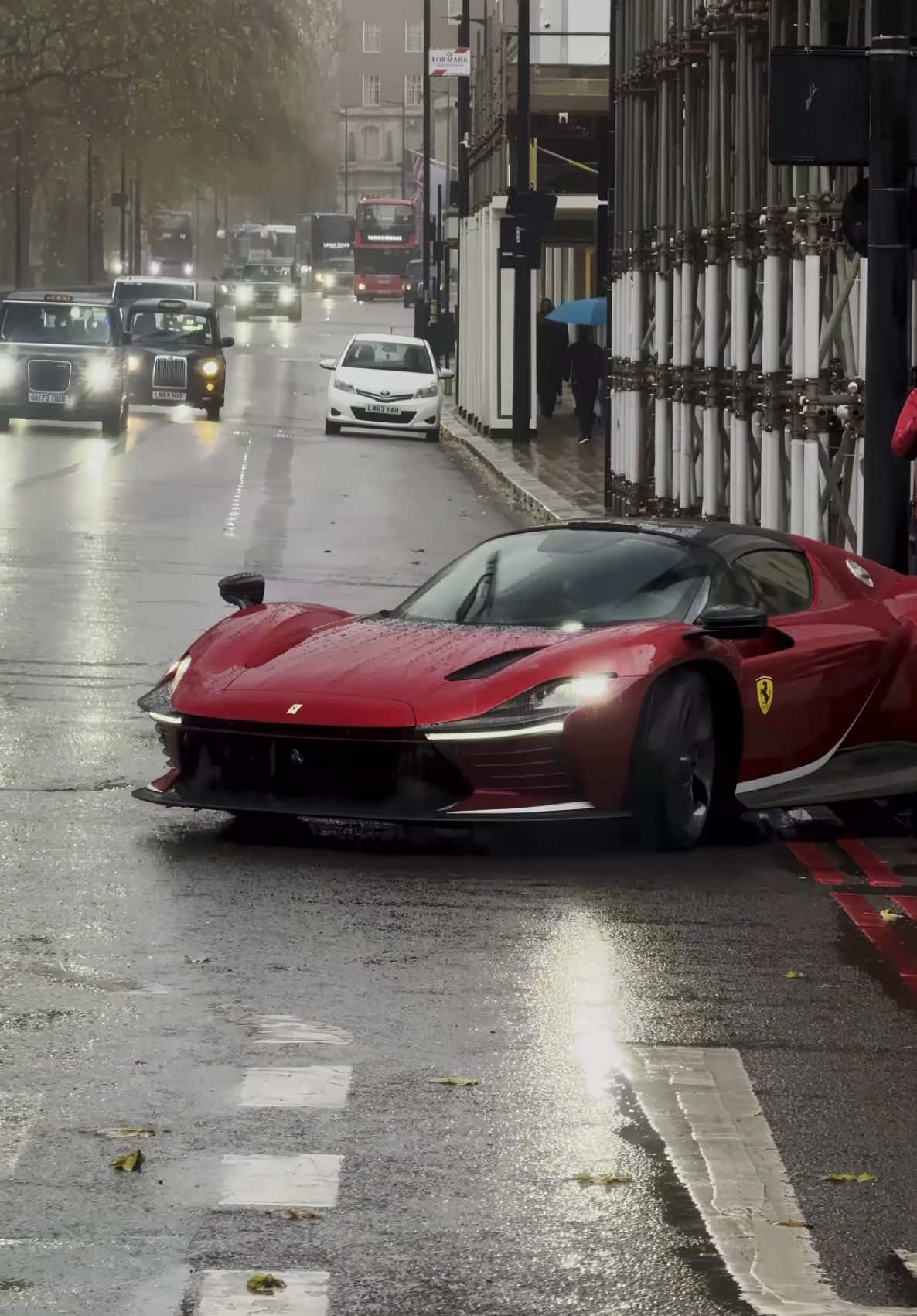 Sp3 will always leave you speechless #ferrari #sp3 #3 #ferrarisp3 #daytona #daytonasp3 #london #dorchester #fyp #vira #carspotting #camera 