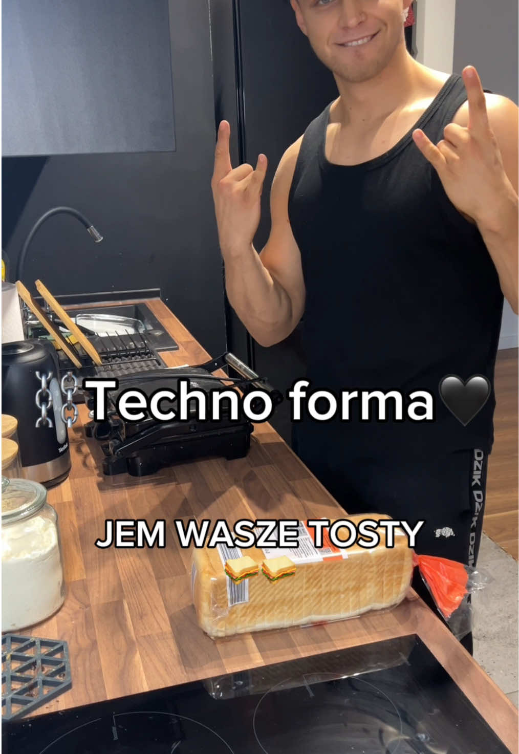 ig: technokrzychu tostowy ksiaze 🖤⛓️ #techno #rave #prep #fit #makro #dieta #gym #fyp #foryou #foryoupage #dlaciebie 