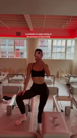 a little reminder🤍🩰👼🏼 #pilates #pilatestoronto #toronto #torontoworkout #reformer #reformerpilates #kingwest #pilatesworkout #pilateslovers #pilatesgirl #motivation #solis #pilatestiktok #pilatesprincess 