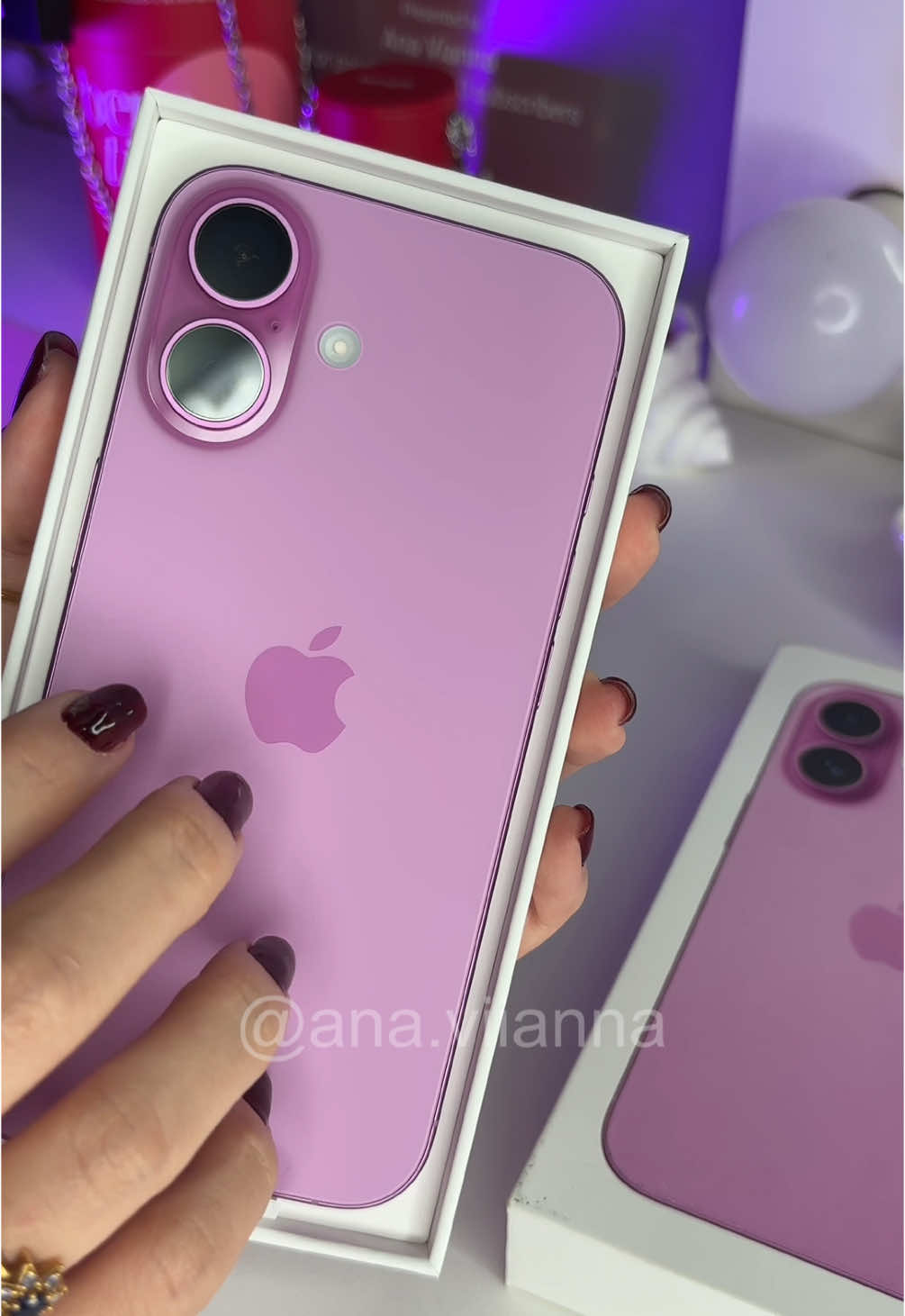 Asmr unboxing iPhone 16 pink 🌸💞🎀👛🦩🩰 #cleaningiphone #asmr #iphonehacks #IOS18 #iphoneunboxing #dicasiphone #haul #limpandocelular #tecnologia #refresh #iphone16 #newiphone #aesthetic #pinkiphone