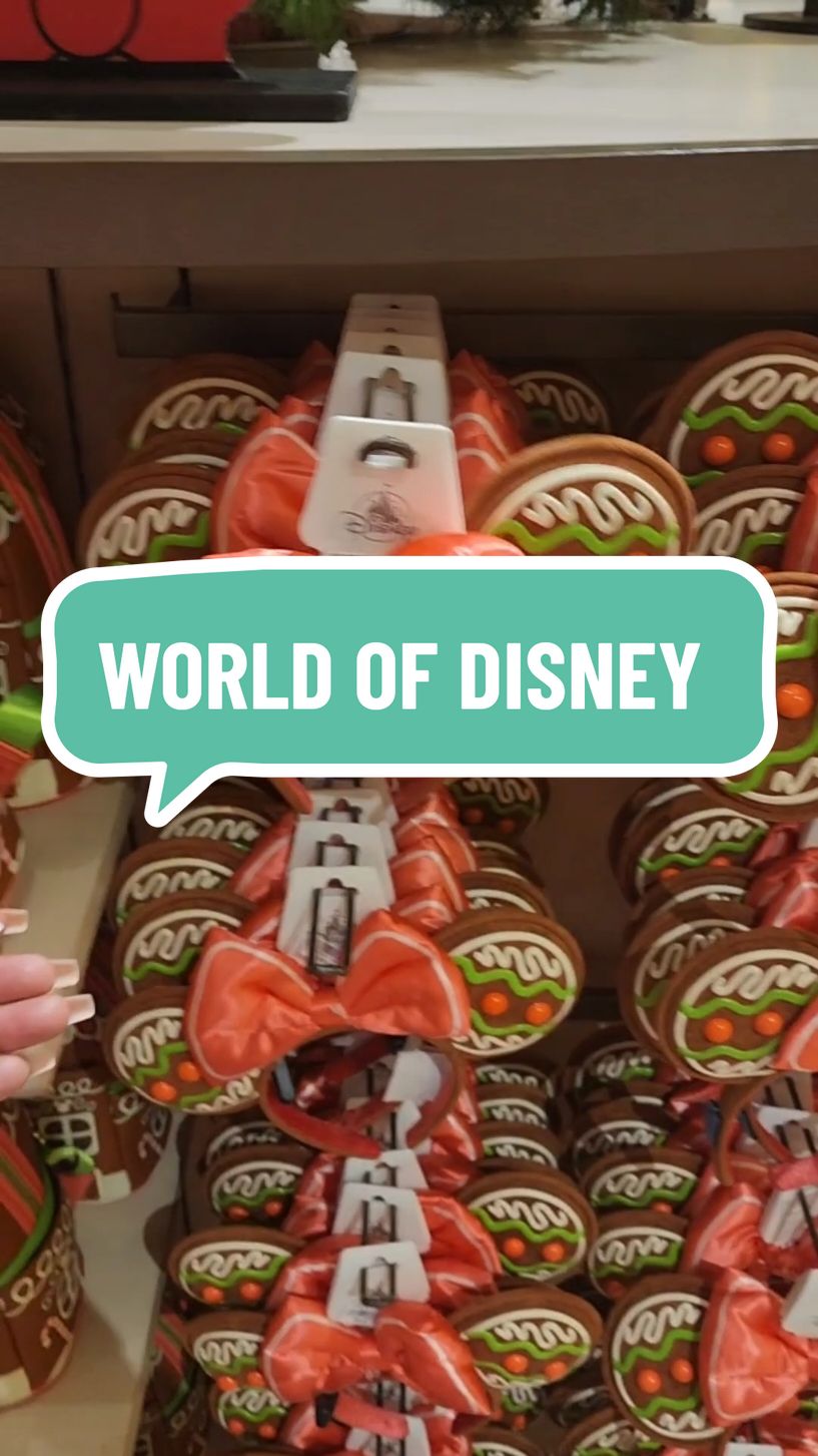 New World of Disney Ears!  #shopping #shopwithme #shopper #avidshopper #blackgirlshopper #retailtherapy #retailshopping #disneyshopper #worldofdisney 