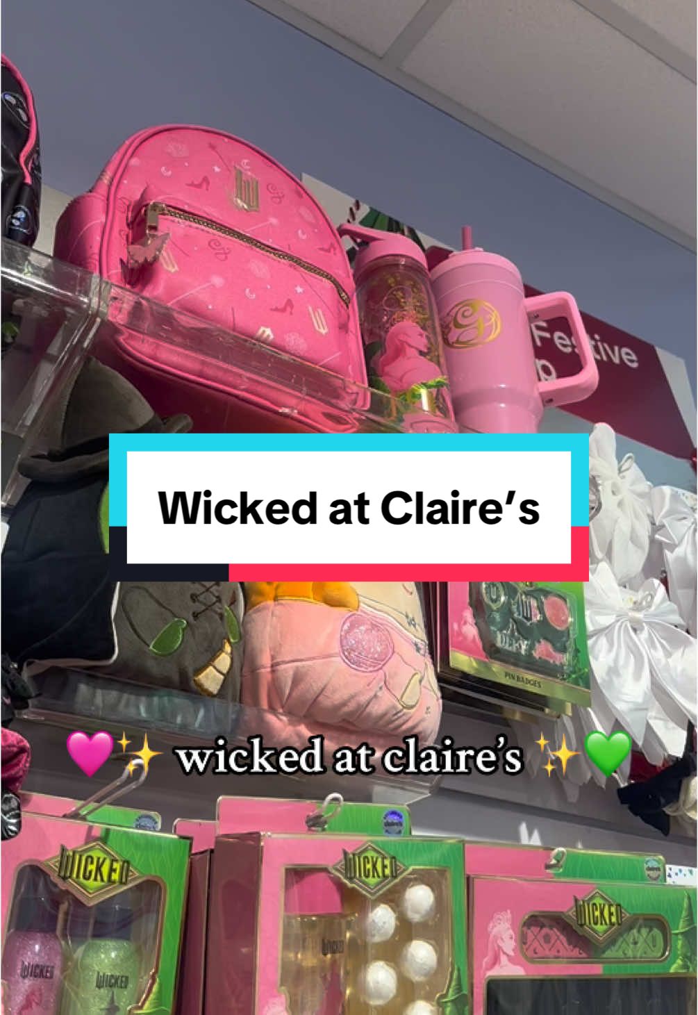 Check out all the @Wicked Movie merch you can find at @Claire’s 💚🩷 #claires #clairesaccessories #clairesstores #wicked #wickedthemusical #wickedmovie #elphaba #glinda #wizardofoz #thewizardofoz #stagey #theatretiktok #theatertiktok #theatrekid #theaterkid #arianagrande #cynthiaerivo 