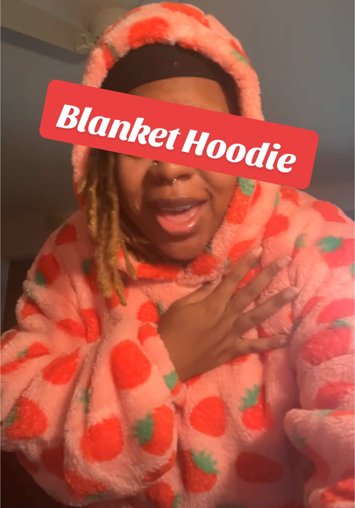 cozy vibes all season because you can find me in the bed snuggled up in this from here on out 😴  #blackgirltiktok #tiktokshop #tiktokshopfinds #giftideas #christmasgiftideas #blankethoodie #cozyathome #cozy #cuteandcomfy #staywarm 