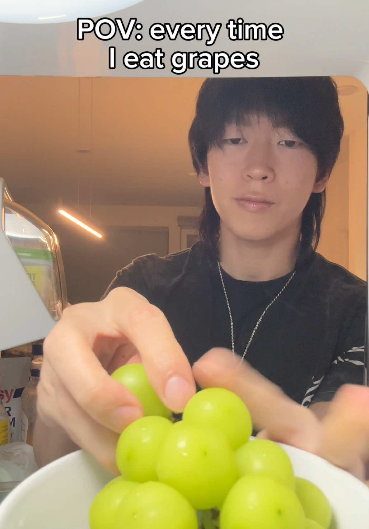 Green crunchy grapes >>> 