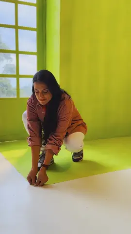 Want to transform your spaces easily and creatively? 🎨 With Unpaint, unleash your imagination: paint with temporary colors, switch styles whenever you want, and peel off without hassle. ​ ​ 🏠 Bring your ideas to life and reinvent your world without limits. 💫​ ​ #PaintAndPeel #CreativityWithoutLimits #UnpaintMagic​