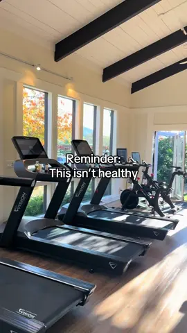 Life’s about balance! #runtok #Running #ultramarathontraining #ultramarathon #marathonrunner #balance #lifesabalance #workhardplayhard #eathealthy #takecareofyou #raceday #winetasting #napavalley #willamettevalley #wawine #workout #livehealthy #livewell #behappywithyourself #wintoday #doitforyou 