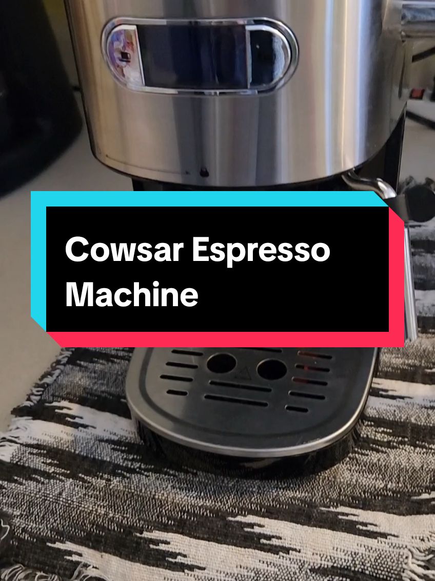 #espressomachine #kitchengadgets #coffeetok #coffeeshop #christmasgifts #blackfridaydeals #cybermonday #holidayhaul #ttshop 
