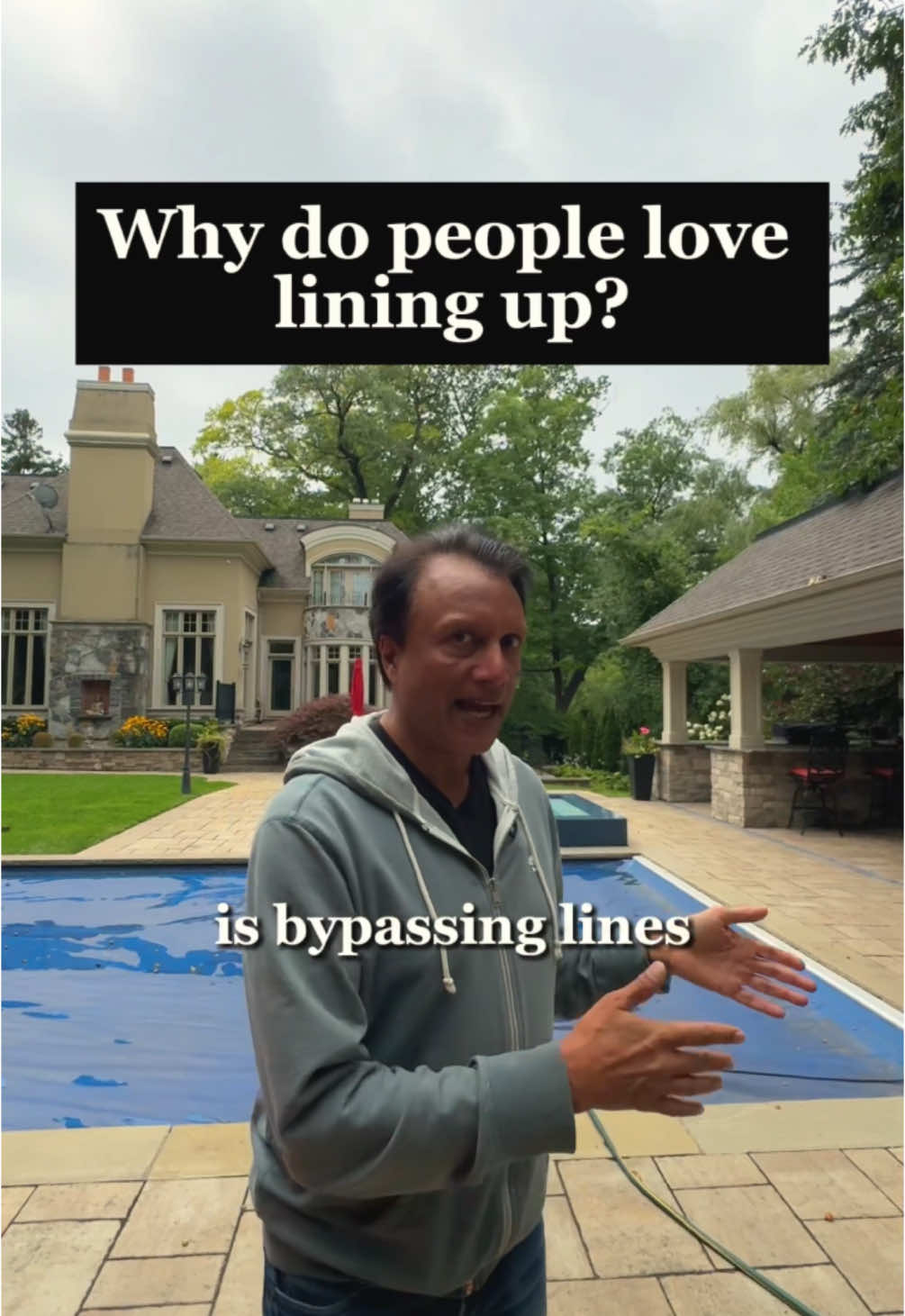 I HATE LINES 😤 What’s the number one way to bypass them? Get to know us! Whats the longest you’ve ever waited in line to get into a club? ⏳ #torontoclubs #sanjaysays #entrepreneur #torontobusiness #LifeAdvice #networking #businessadvice #lifelessons 