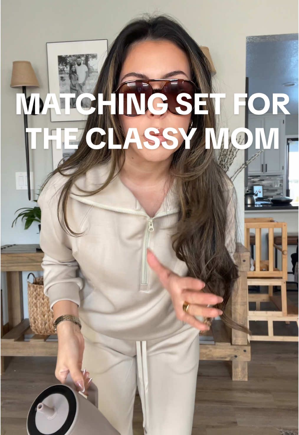 Two-piece matching sets always make anybody look so put together! If your mom that likes to look classy and still put together while running errands and chasing the kids around, this is such a cute set! #twopieceset #matchingset #workingmom #sahm #joggerset #joggerstyle 