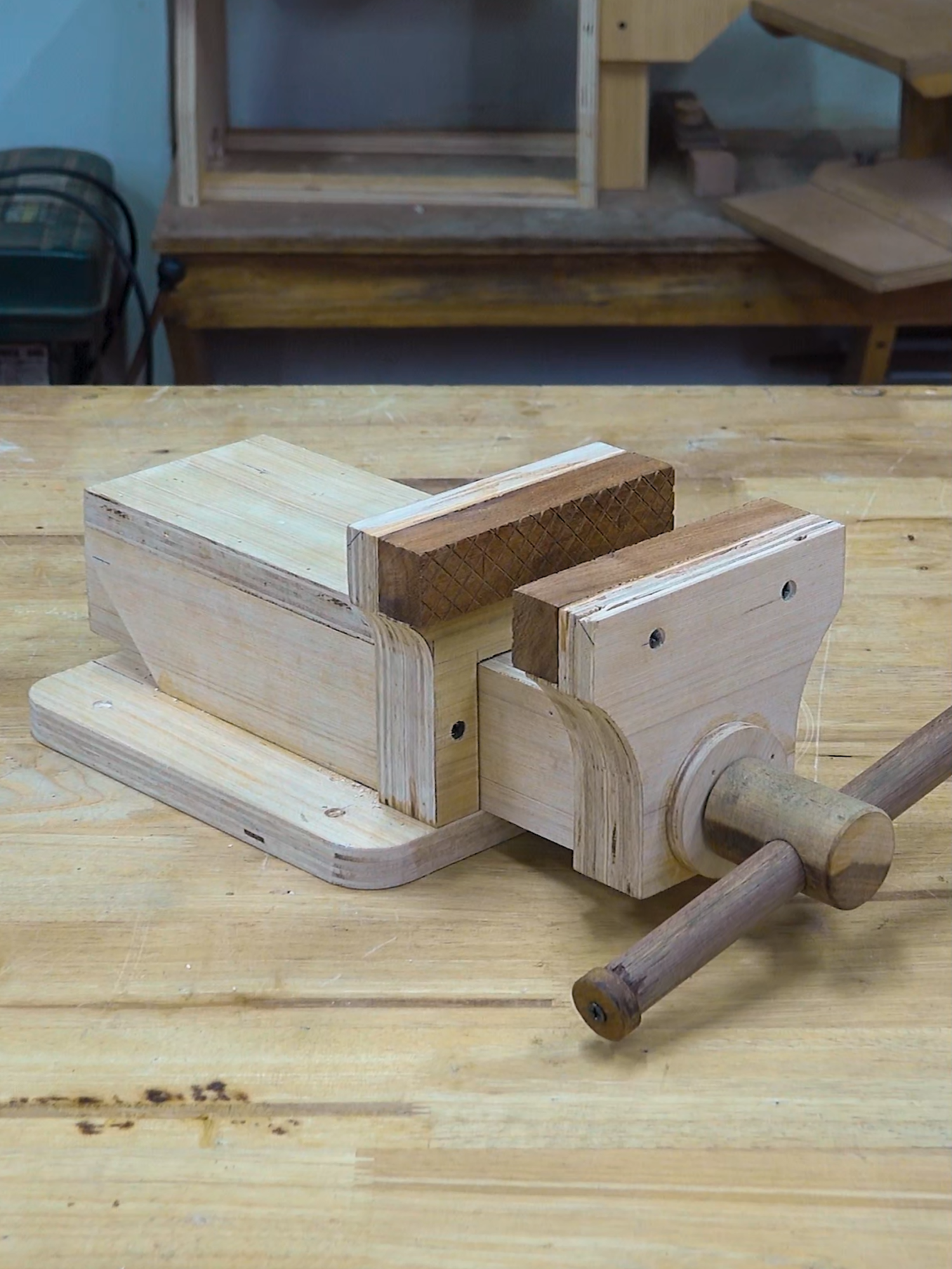 Unlock your woodworking potential with these incredible tips and hacks! Our guide to building a DIY wooden vise will enhance your skills and make your projects more efficient. 🌲🔧 #WoodworkingHacks #DIYWoodworking #SkillBuilding