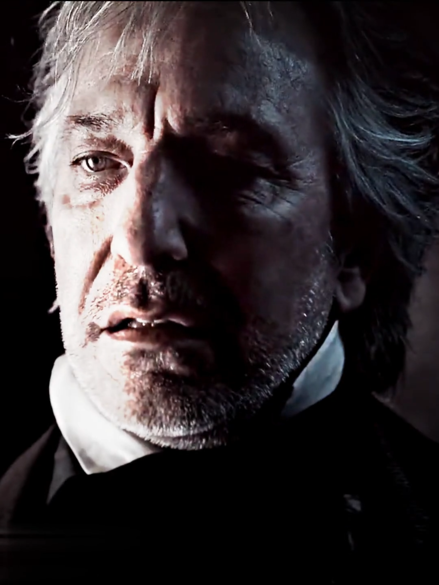 Ai gente eu acho parecido vai... Sempre tive um crush no frollo 😩 #alanrickman #judgeturpin #alanrickmanedit #sweeneytodd #claudefrollo