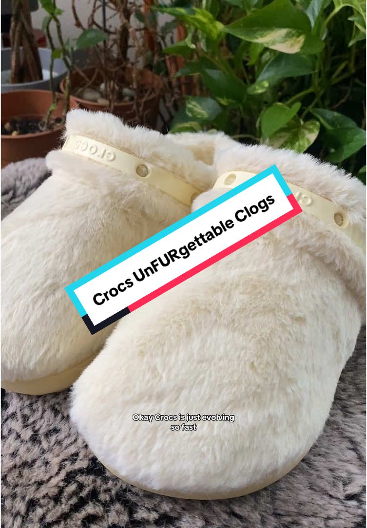 Classic UnFURgettable lined clogs are so cozy and cute #classic #crocs #crocsgang #crocs4life #fluffy #clogs #slippers #comfortable #shoes #sportsmode #houseslippers #unisex #footwear #cozyathome #unforgettable #giftideas #gifting #giftguide #giftsforher #christmasgift #christmasgiftideas #giftsforhim #recommendations #tiktokshopcreatorpicks #tiktokshopholidayhaul    