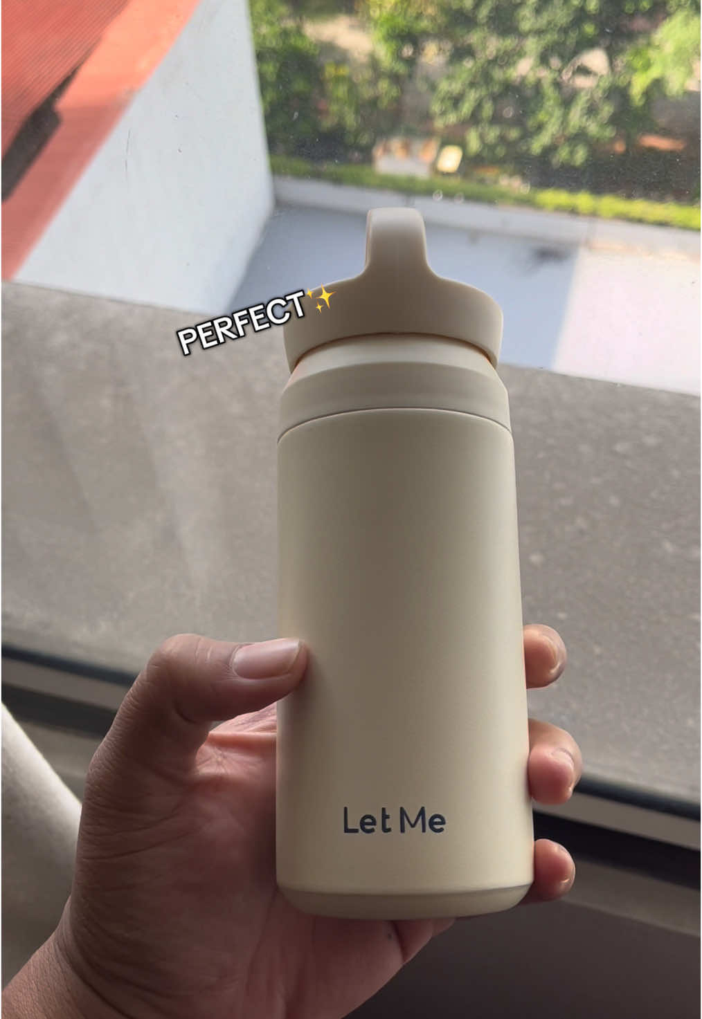 tumbler imut dan lucu🥰 meskipun kecil tapi bisa tahan dingin lebih dari 8 jam dan panas lebih dari 6 jam. useful banget pokonyaa😍 buruan check out dikeranjang kuninggg #LetMe #GuncangGajian #BeliLokal #WIBGAJIAN #PromoGuncang1212 #termos8jam 