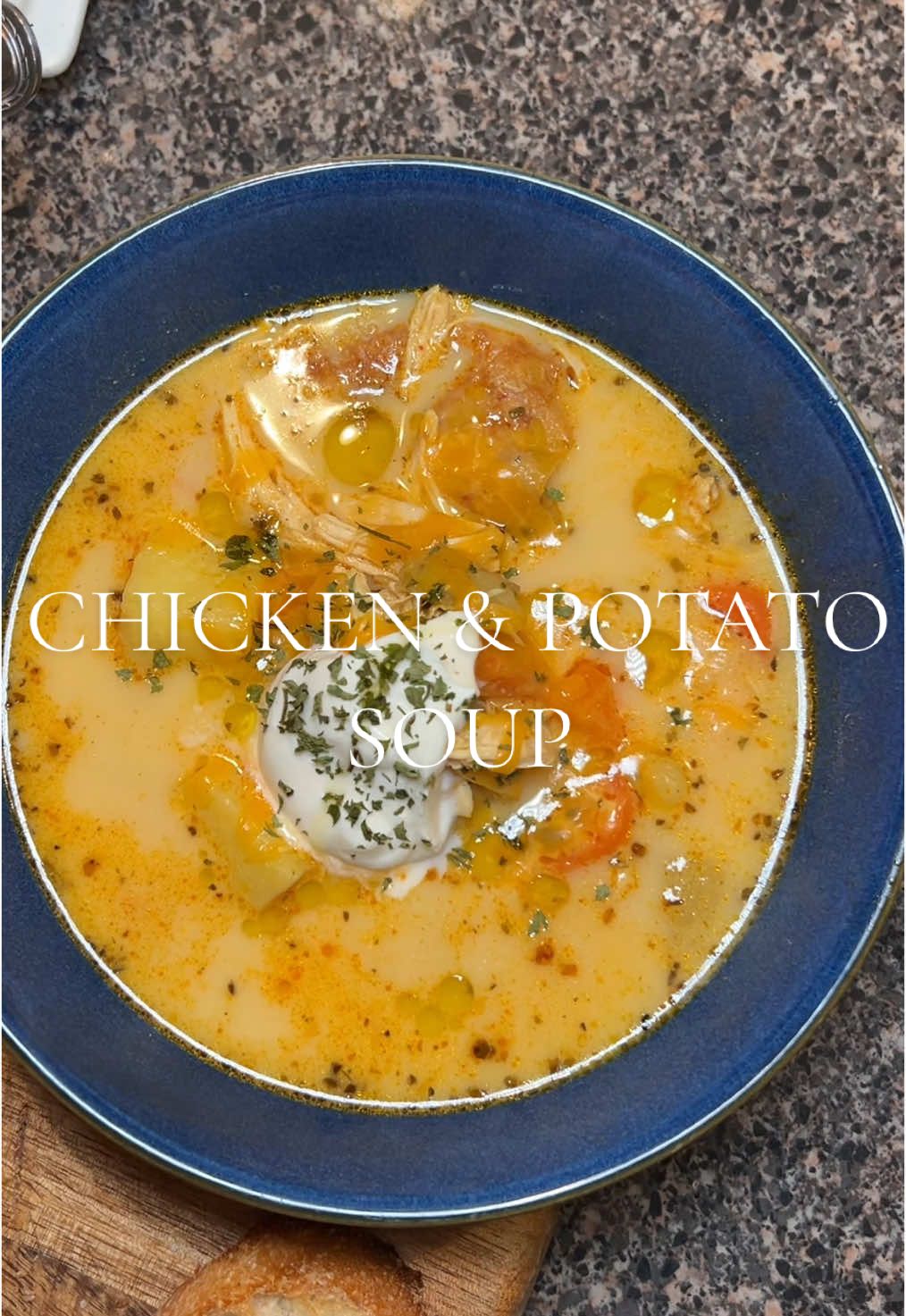 chicken & potato soup, perfect for a rainy day 🍲 #soup #soupseason #chickensoup #chickensoup #potatosoup #souprecipe #easydinner #healthyrecipes #chickensouprecipe 