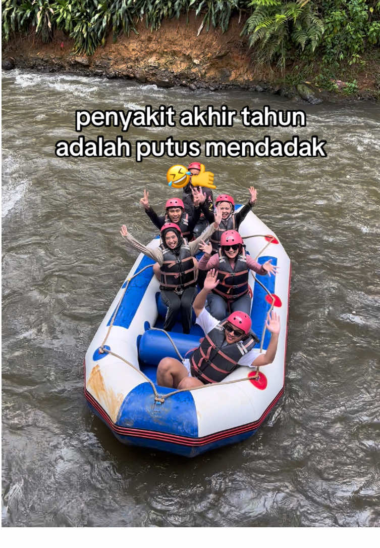 siapa nih yang kaya gini, baru mau agendakan liburan akhir tahun malah keburu putus ?  #rafting #raftingpangalengan #raftingdipangalengan #healing #HealingJourney #jayasaktiadventure #wisata #wisatabandung #liburan #liburancheck #pangalengan #pangalenganbandung #fyp #fypage #fypシ゚viral #fyppppppppppppppppppppppp #fypdongggggggg #masukberanda #masukberandafyp #masyaallahtabarakkallah 