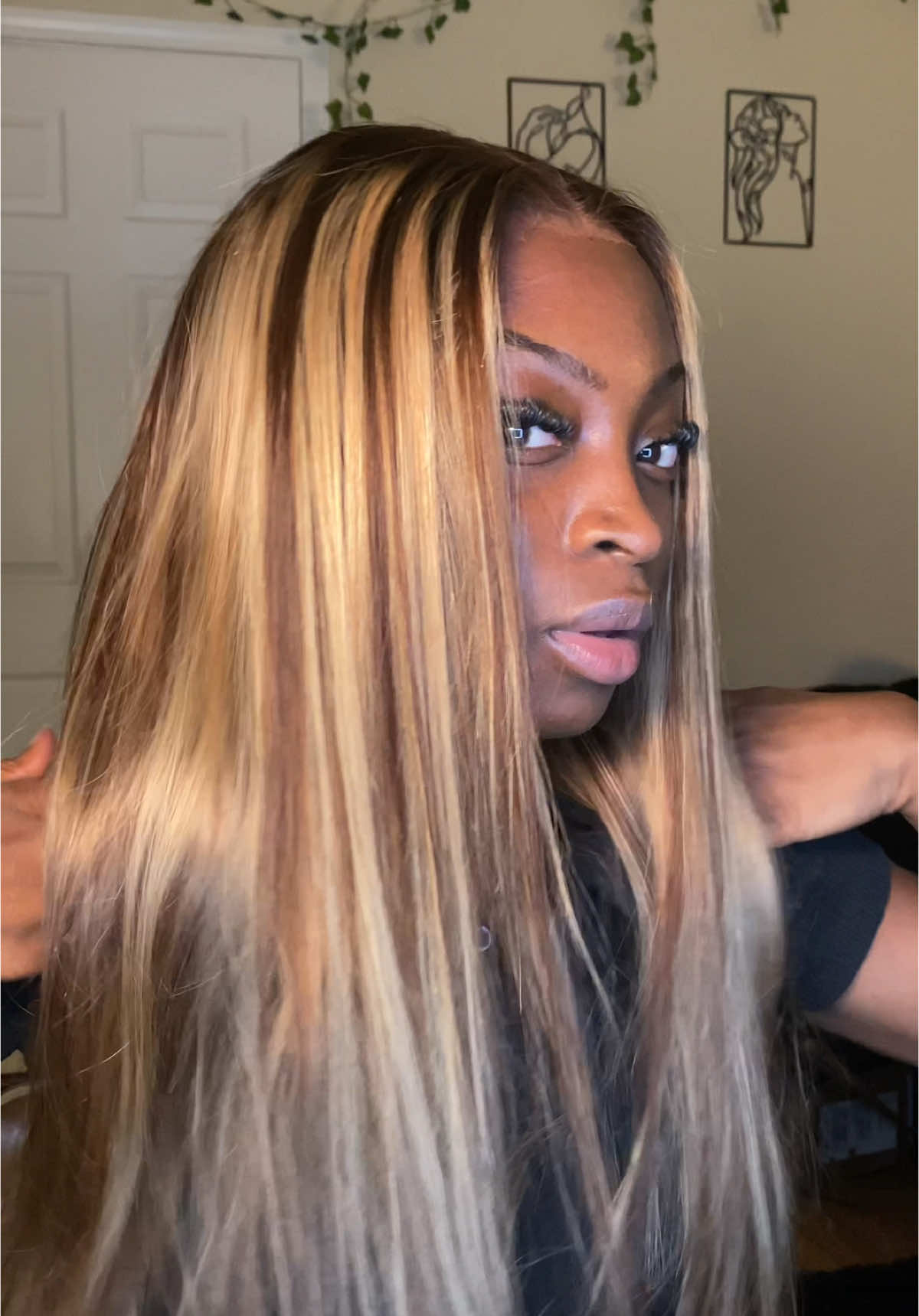 Ouu highlighted unit from @celiehair 6x5 glueless Honey Blonde Highlight 😍 #fyp #grwm #wiginstall #celiehair #honeyblonde link in bio 