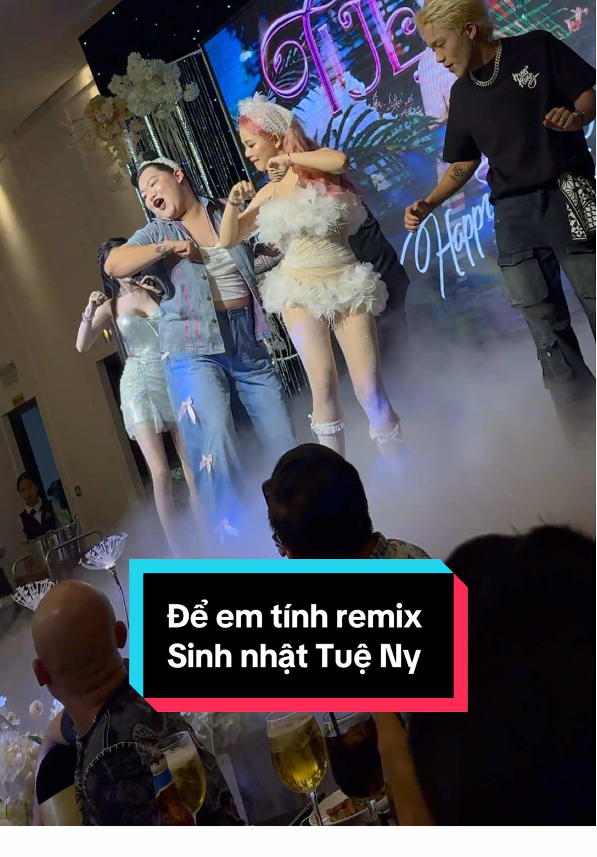 Chúng ta vui vẻ là được …. Xeyyy #tueny #hanacamtien #maikimlien #phatlee #sinhnhattueny #xh #xuhuong #trending #foryou #thinhhanh #fpyシ #viral #lubinhent 